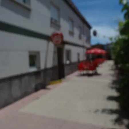 Santa Ana Auberge de jeunesse San Martín del Camino