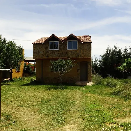 Albergue Santa Ana *