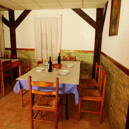 Santa Ana Albergue *
